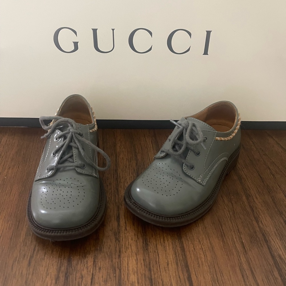 Toddler boy size 8 Gucci shoes